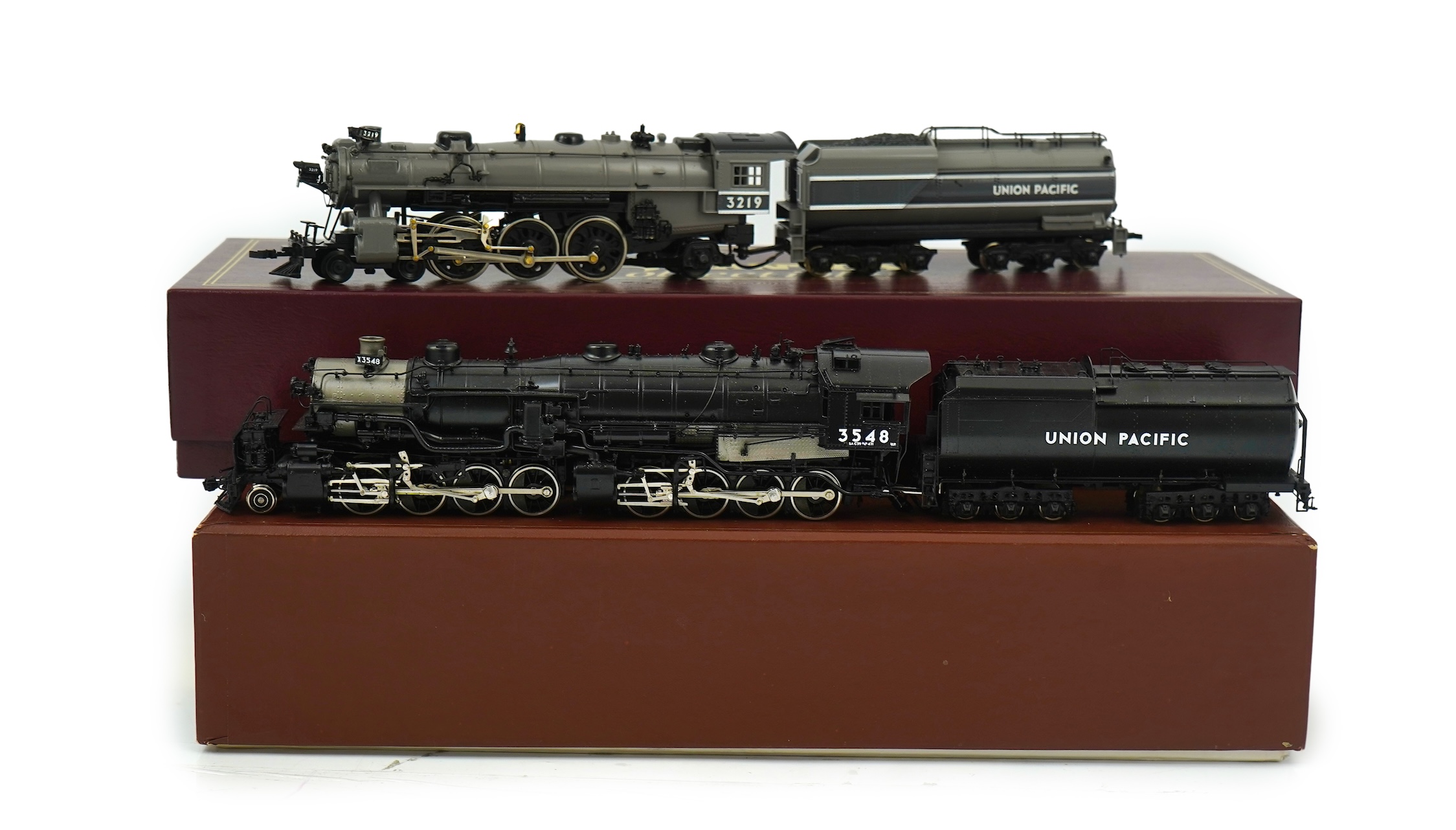 Two boxed HO gauge Union Pacific locomotives; a W&R Enterprises model, 3548, 4-8-8-0 tender locomotive, together with a Mantua Collectibles, 3219, 4-6-2 tender locomotive, both powered for two rail operation.